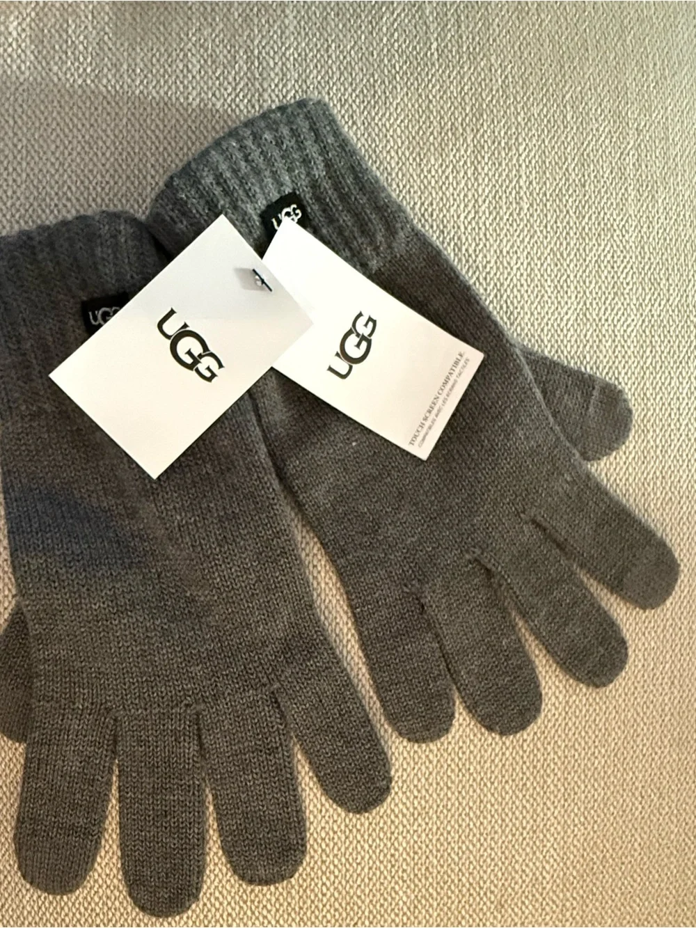 UGG Gray Knit tech Gloves